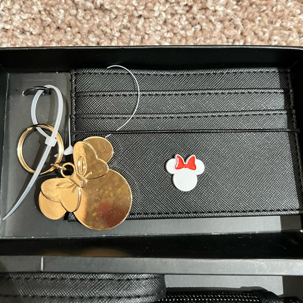 Minnie Mouse 3pc Set - Picture 2 of 4